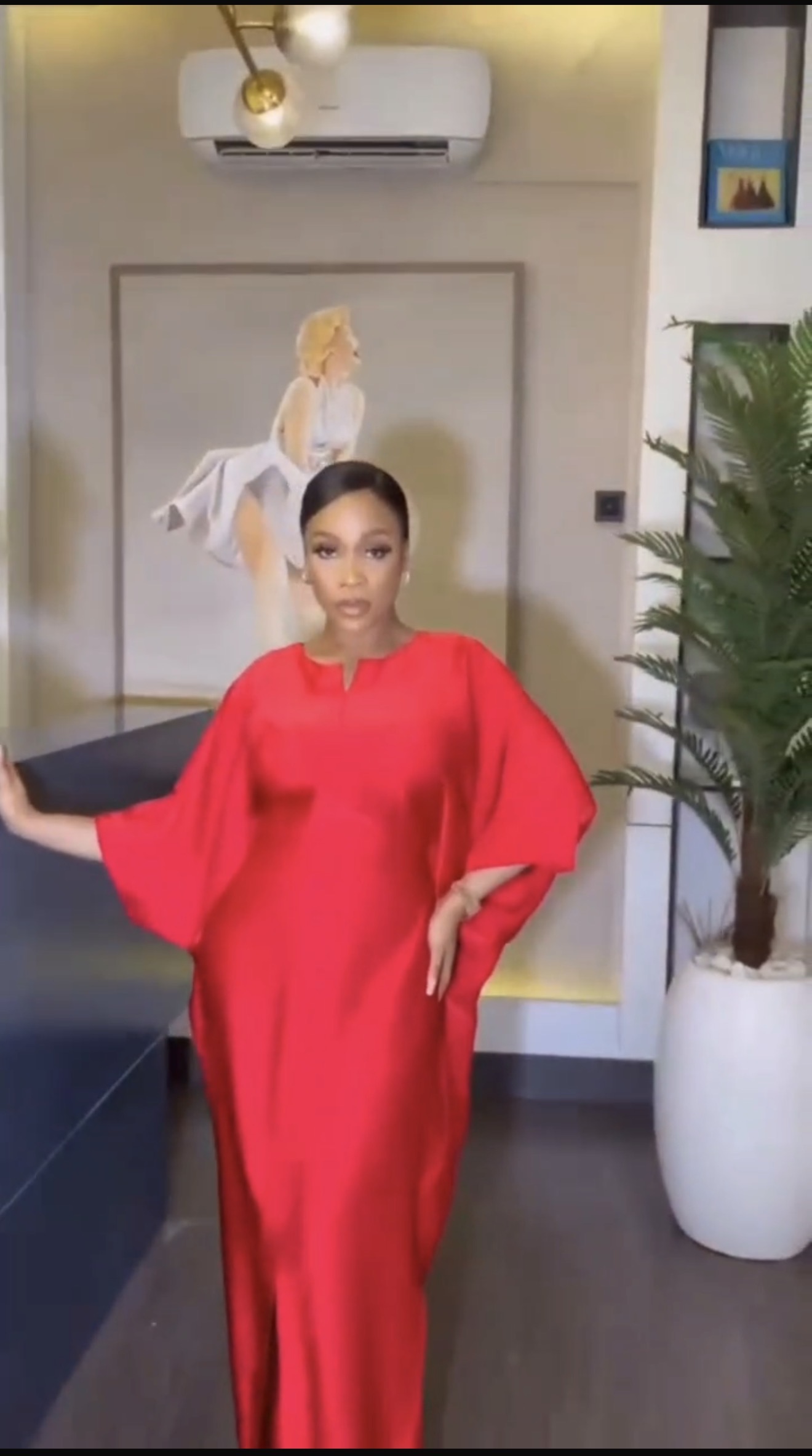 Screenshot LUXURY RICH AUNTY BUBU GOWN - Image 1