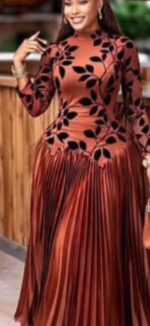 TOP NOTCH LUXURY DINNER GOWN !! - Image 4